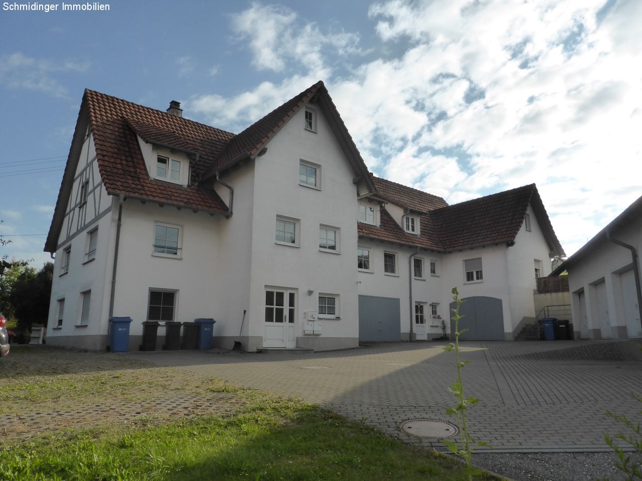Traumhafte 3-Zimmer-Wohnung mit Balkon und Fernblick in Mittelbuch