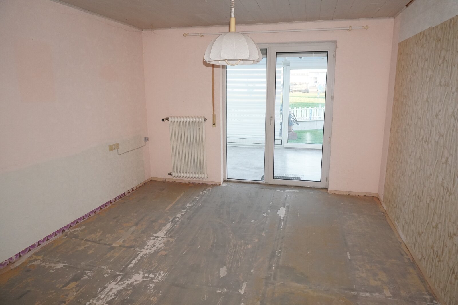 Zu verkaufen : Solides 2 Familienhaus mit ELW in Westerheim