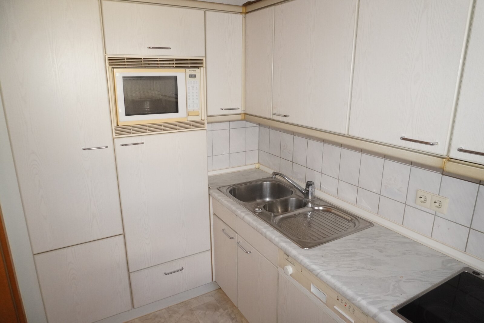 Ruhiges Reiheneckhaus in Ummendorf mit Garage