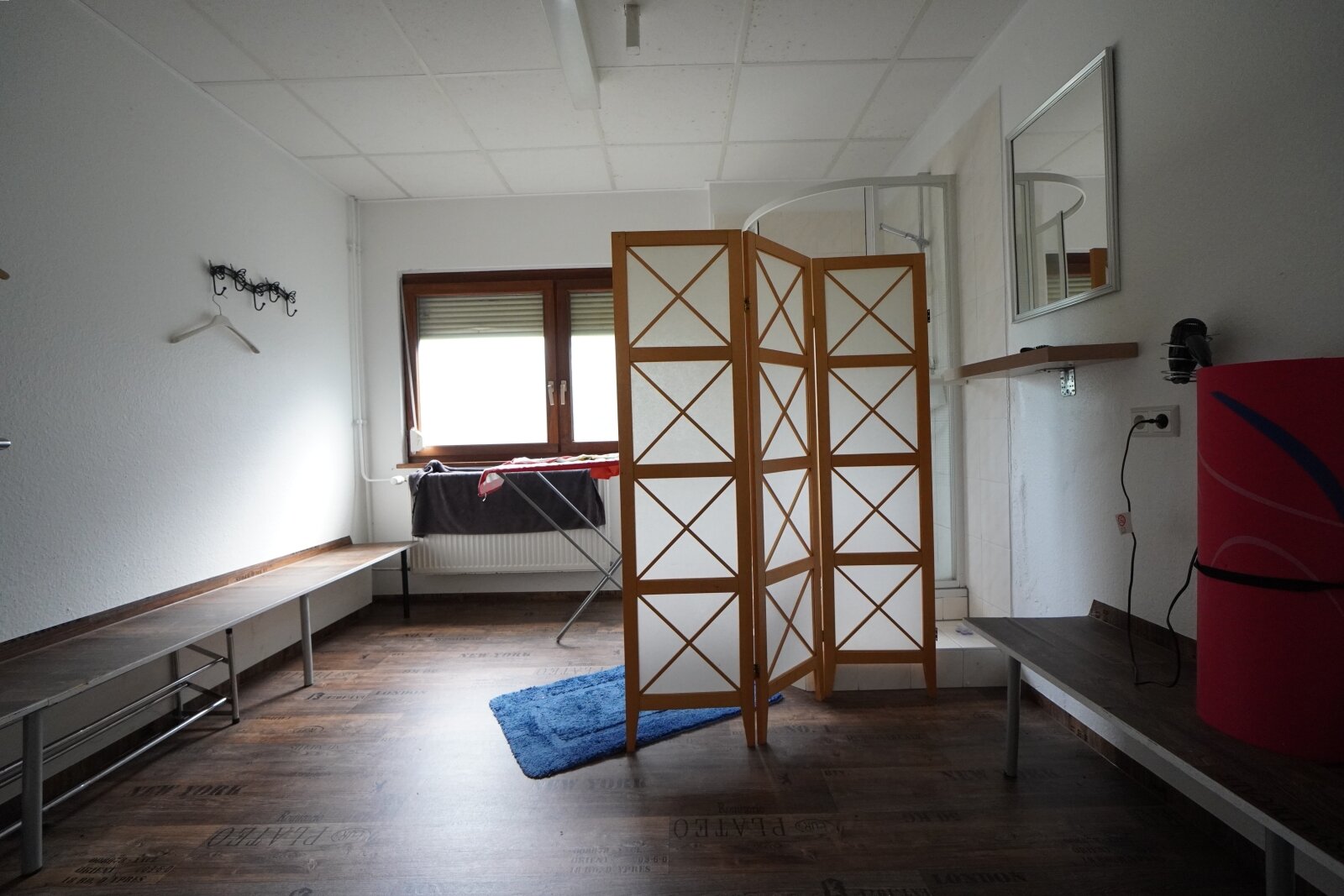 Gut ausgestattete Halle in Herrlishöfen bei Warthausen