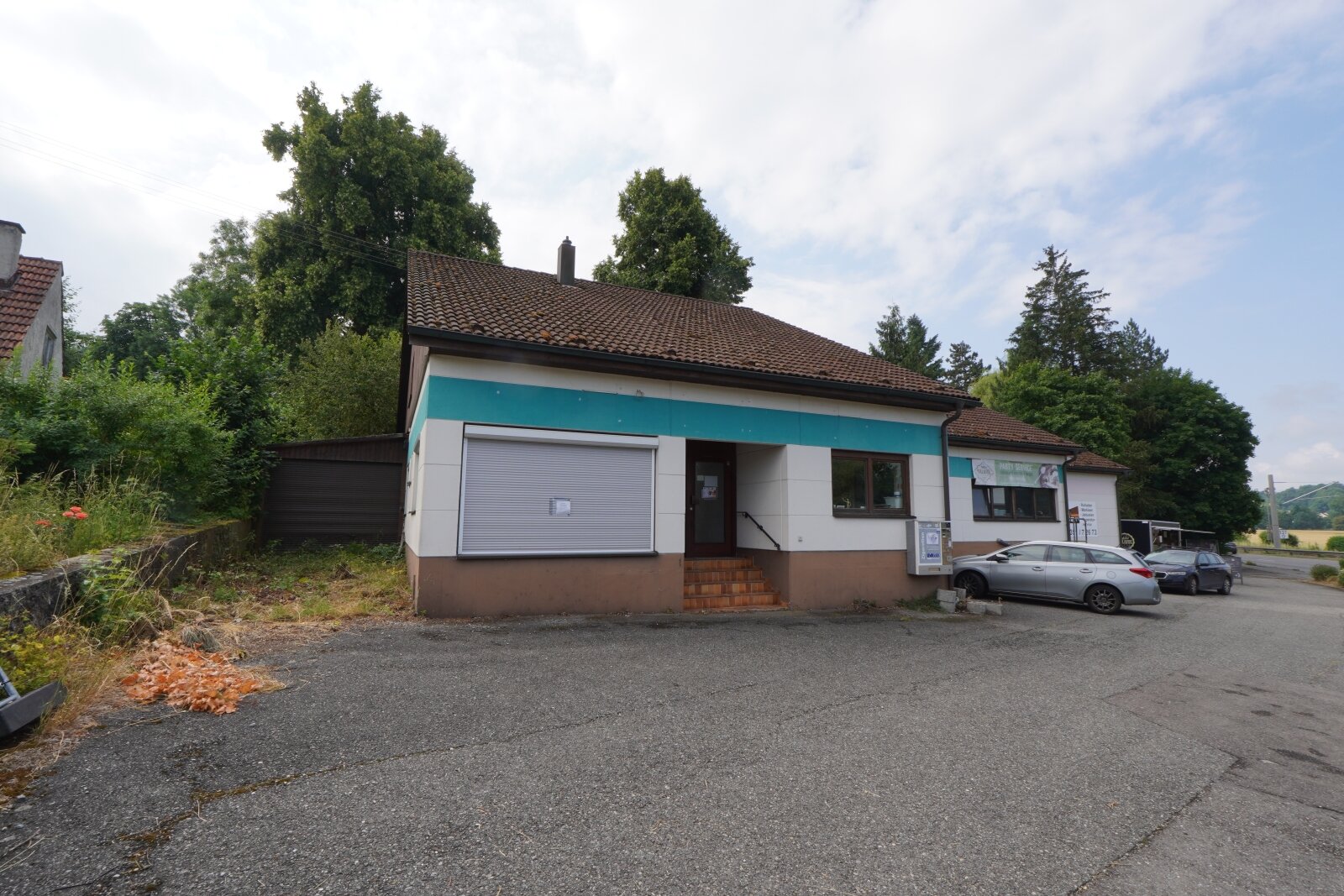 Gut ausgestattete Halle in Herrlishöfen bei Warthausen