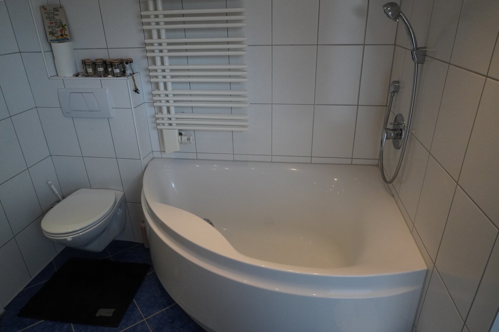 Zu verkaufen : Hochwertiges 1-2 Familienhaus in Friedrichshafen