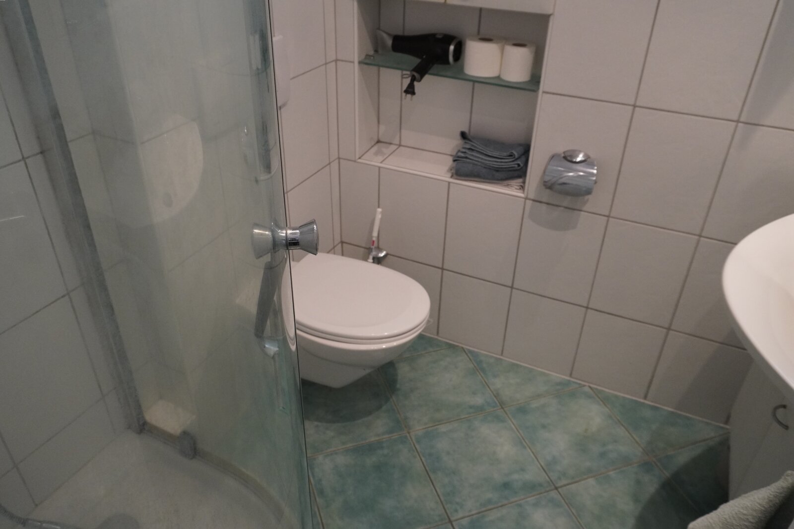 Zu verkaufen : Hochwertiges 1-2 Familienhaus in Friedrichshafen