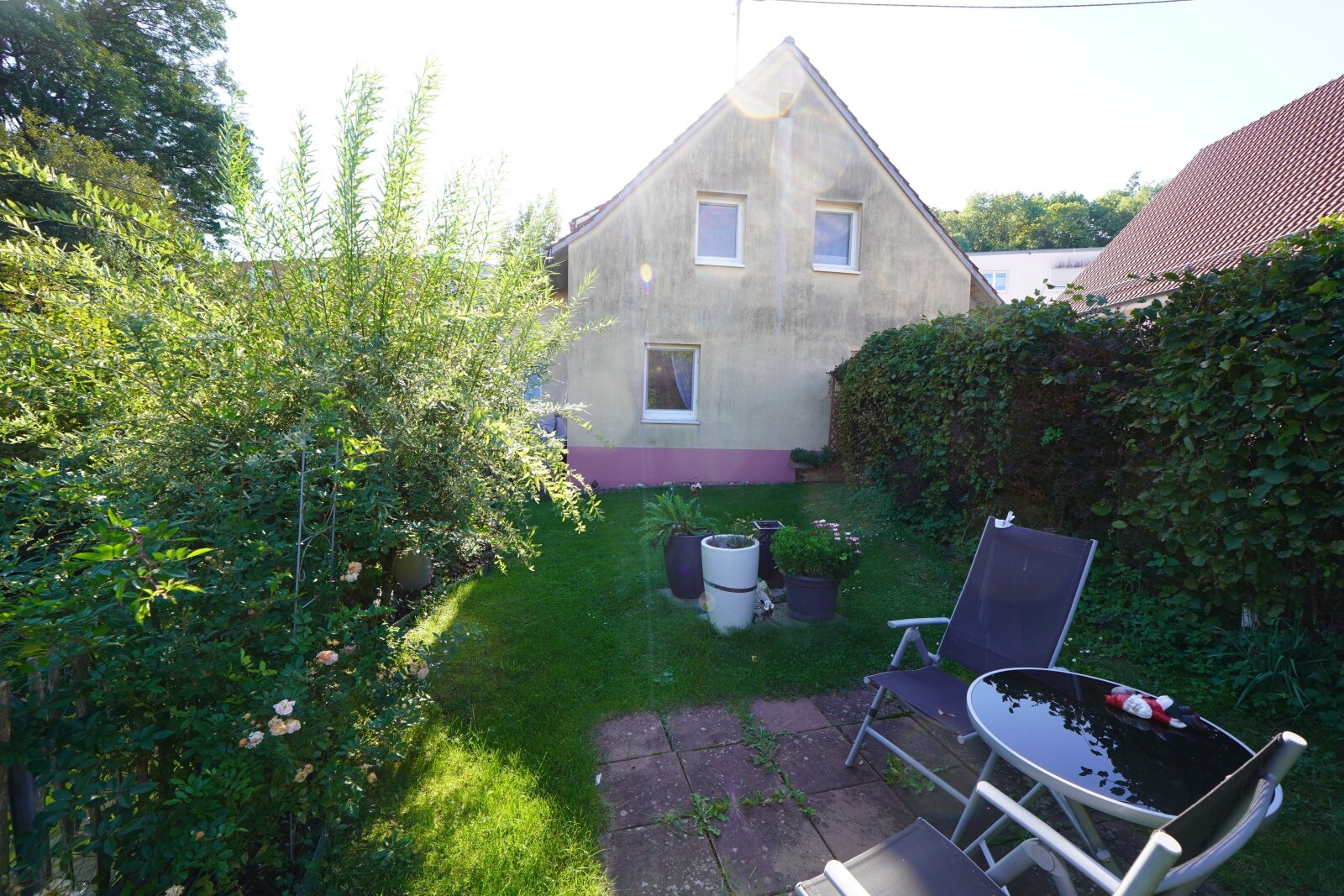 Kleines  Haus mit Werkstatt in Warthausen
