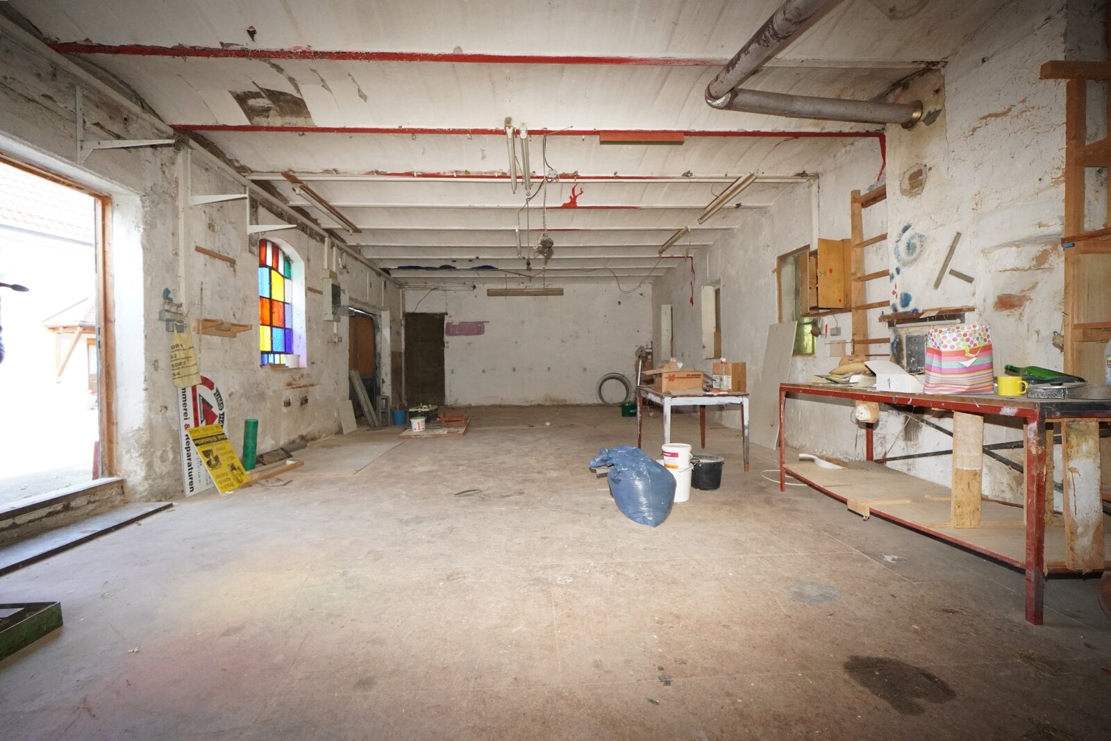 Kleines  Haus mit Werkstatt in Warthausen