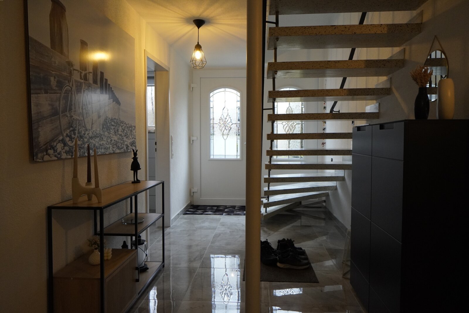 Ihr neues Zuhause in Munderkingen – Stil, Komfort und Fernblick!