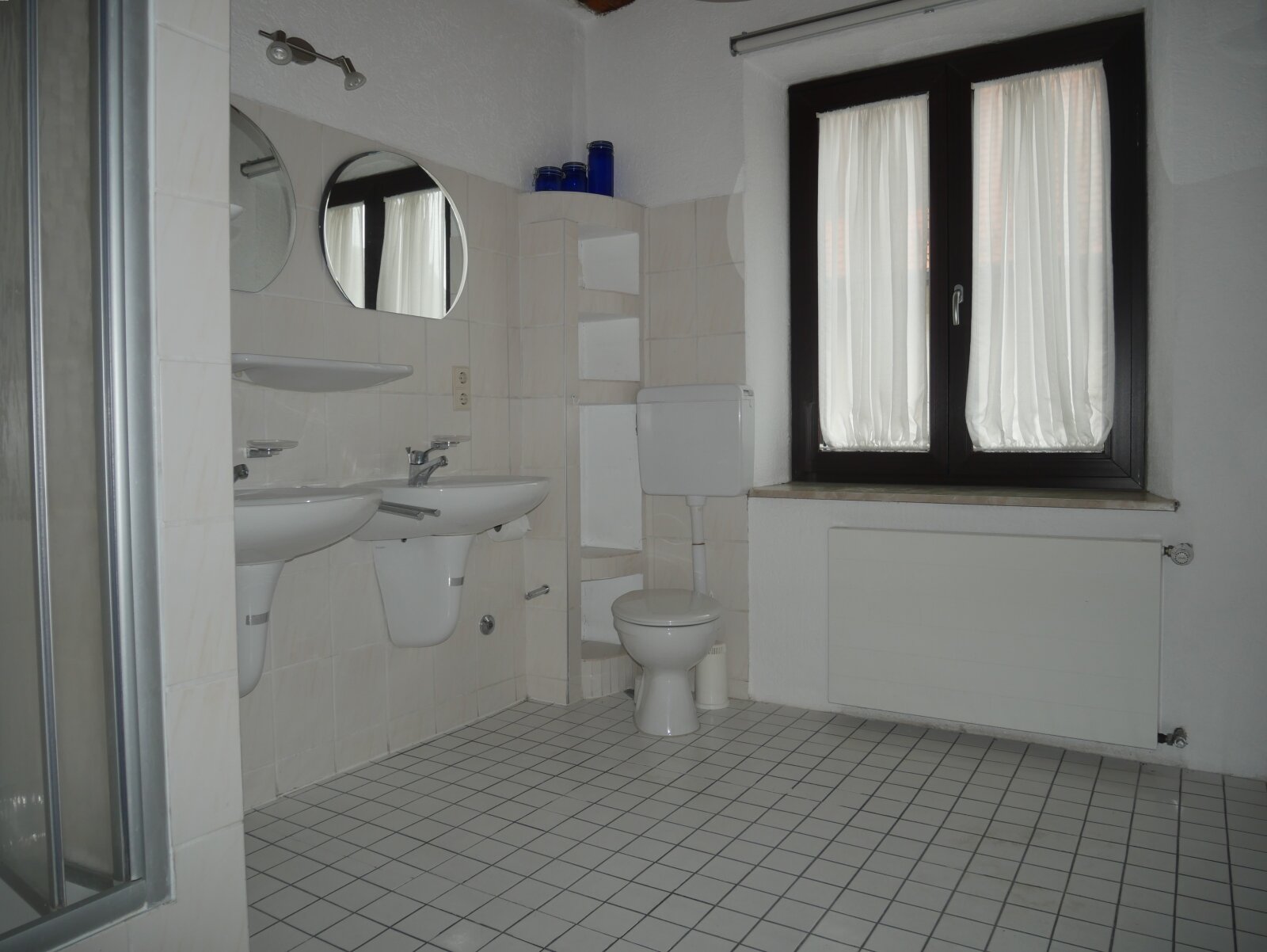 Landhotel Adler ca 7 % Rendite mit 4 Wohnungen und  5 Gästezimmer