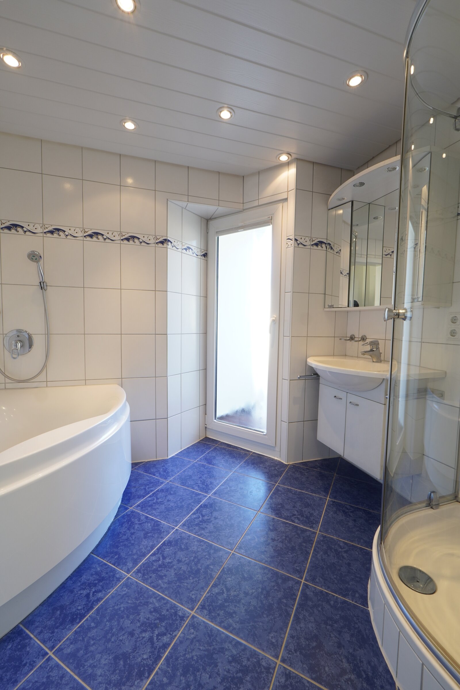 Flexibles Haus mit 2 Einheiten in Friedrichshafen Stadtnähe