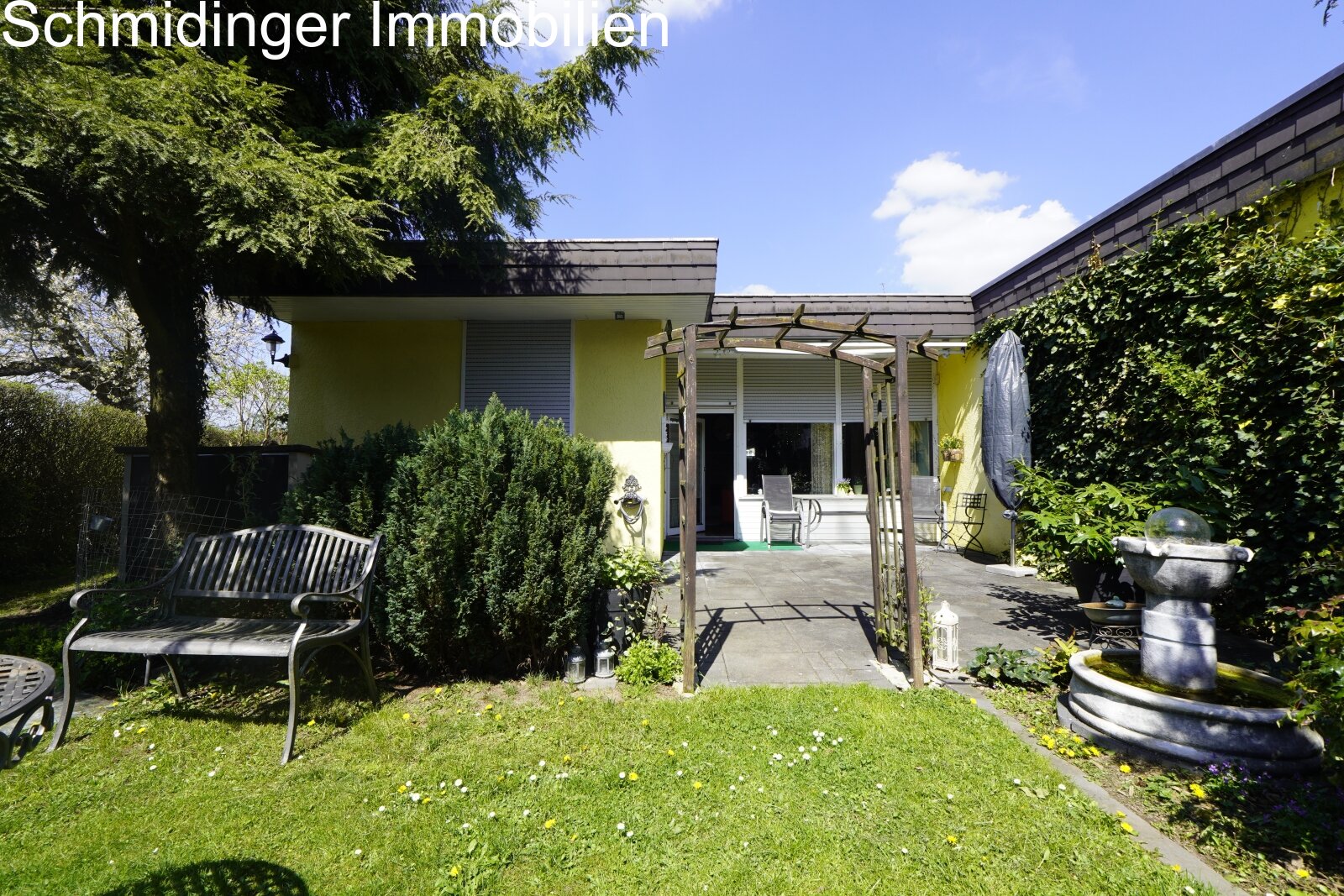Moderner Bungalow mit PV Anlage  – Ruhige Lage und großzügiges Grundstück in Gaisbeuren