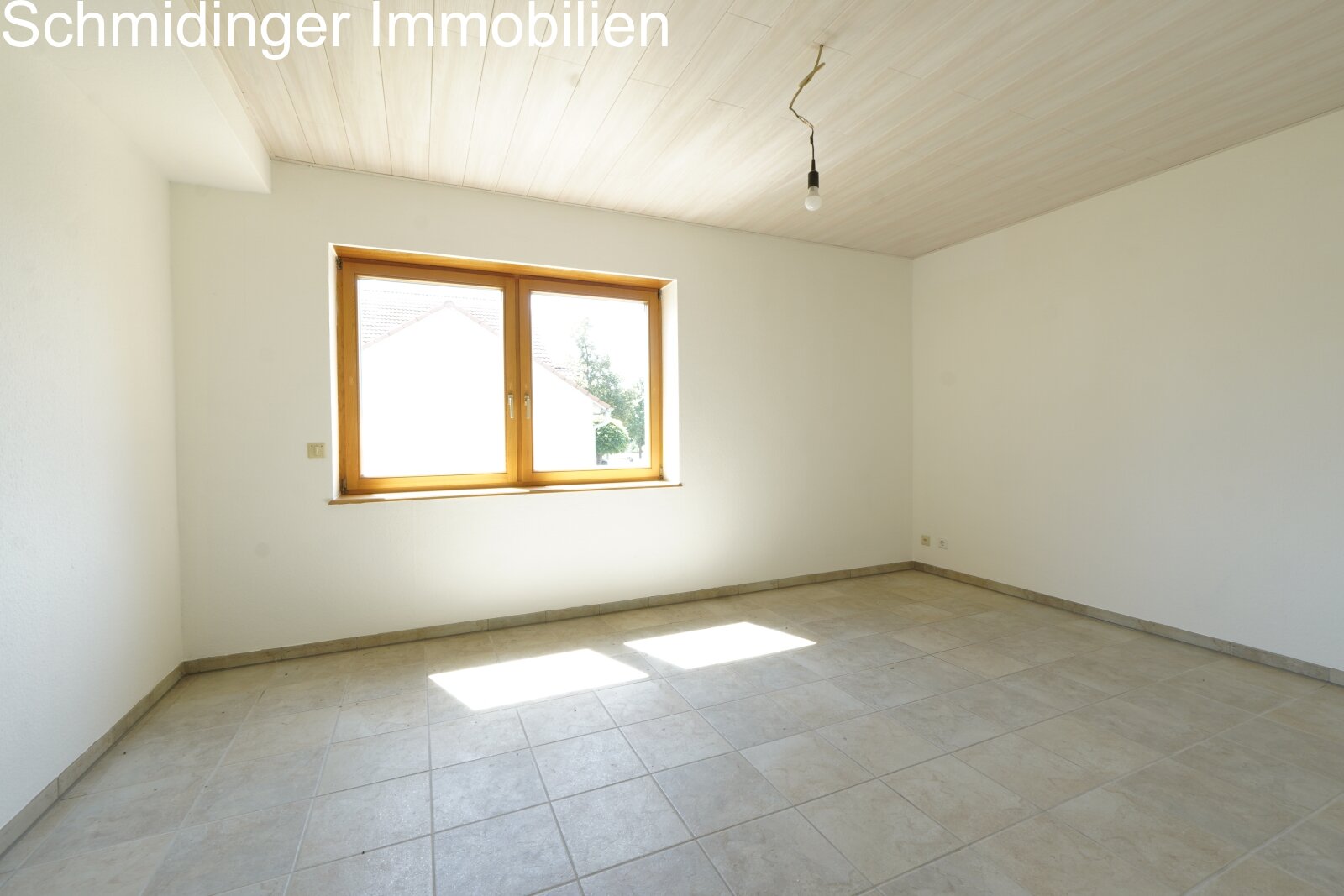 Modernes Familienidyll in Obersulmetingen – Komfortables Wohnen auf großzügigem Grundstück