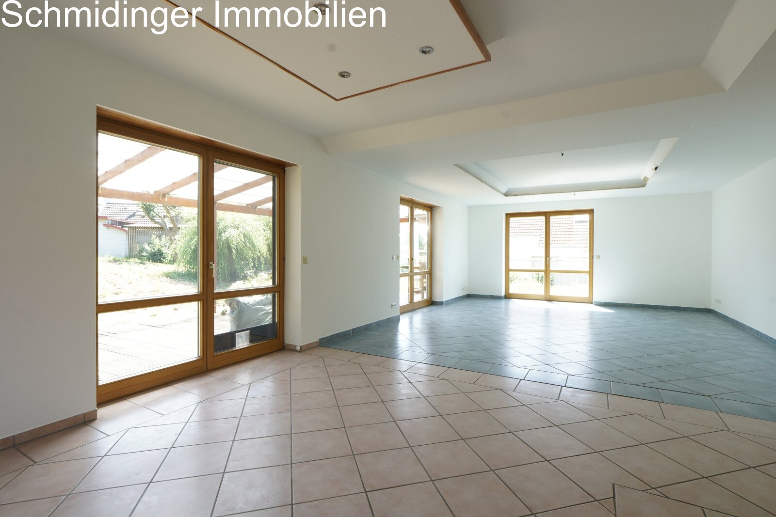 Modernes Familienidyll in Obersulmetingen – Komfortables Wohnen auf großzügigem Grundstück