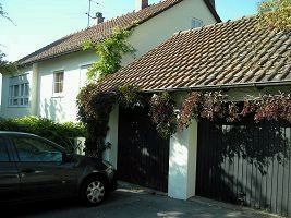 88400 Biberach: Traumhaftes Zweifamilienhaus 