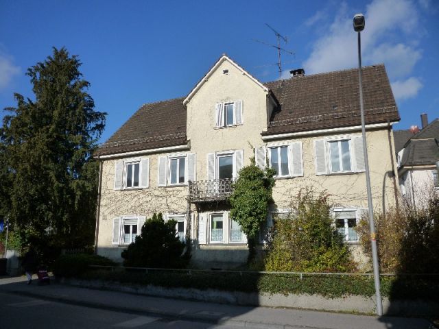 Biberach: ehemaliges Fabrikantenhaus mit 2 Wohnungen und Werkstatt in Biberach nähe Stadthalle  Biberach: ehemaliges Fabrikantenhaus mit 2 Wohnungen und Werkstatt in Biberach nähe Stadthalle