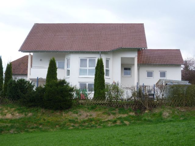Binzwangen: Hochwertiges und großzügiges Einfamilienhaus mit ELW in Binzwangen/ Ertingen  Binzwangen: Hochwertiges und großzügiges Einfamilienhaus mit ELW in Binzwangen/ Ertingen