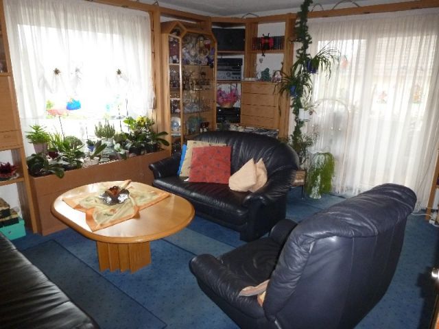 Biberach: Ruhige 3-Zimmerwohnung im 1. Stock mit Balkon am Weißen Bild 