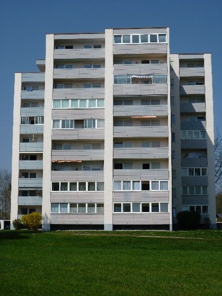 Bad Buchau: Ruhige  3-Zi-Whg im 3. OG mit Aufzug und Garage in Bad Buchau! 