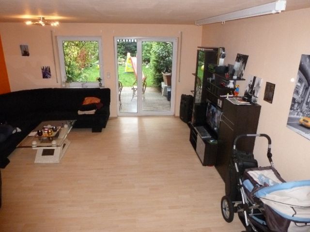 Biberach: Ruhiges Reihenmittelhaus mit schöner uneinsehbarer Terrasse in Biberach  Biberach: Ruhiges Reihenmittelhaus mit schöner uneinsehbarer Terrasse in Biberach