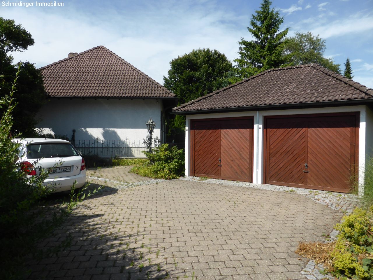 Bad Waldsee: Großzügige Villa im Bungalowstil in Bad Waldsee 