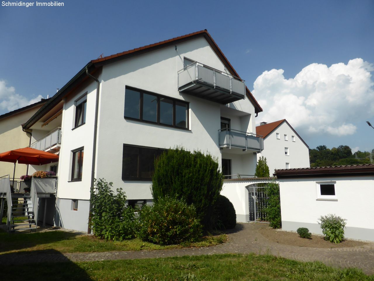 Biberach an der Riß: Ruhiges 3-Familienhaus in Biberach-Birkendorf 