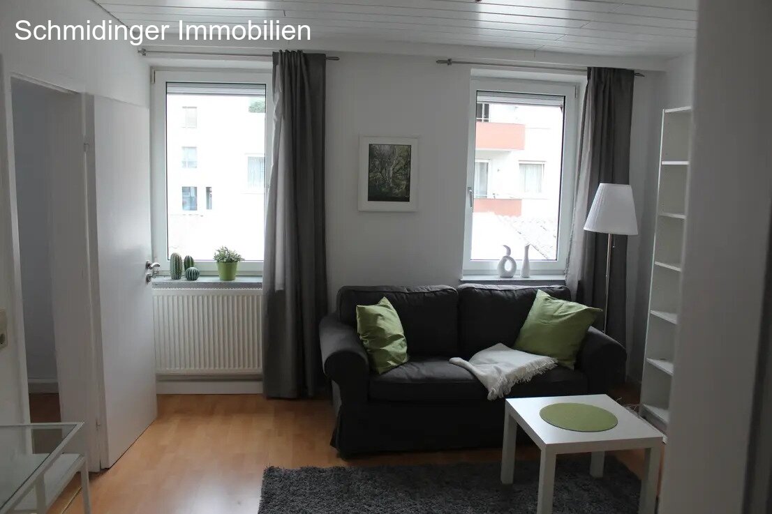 Ulm: zentrale Doppelhaushälfte mit drei 2-Zimmer-Wohnungen  Ulm: zentrale Doppelhaushälfte mit drei 2-Zimmer-Wohnungen