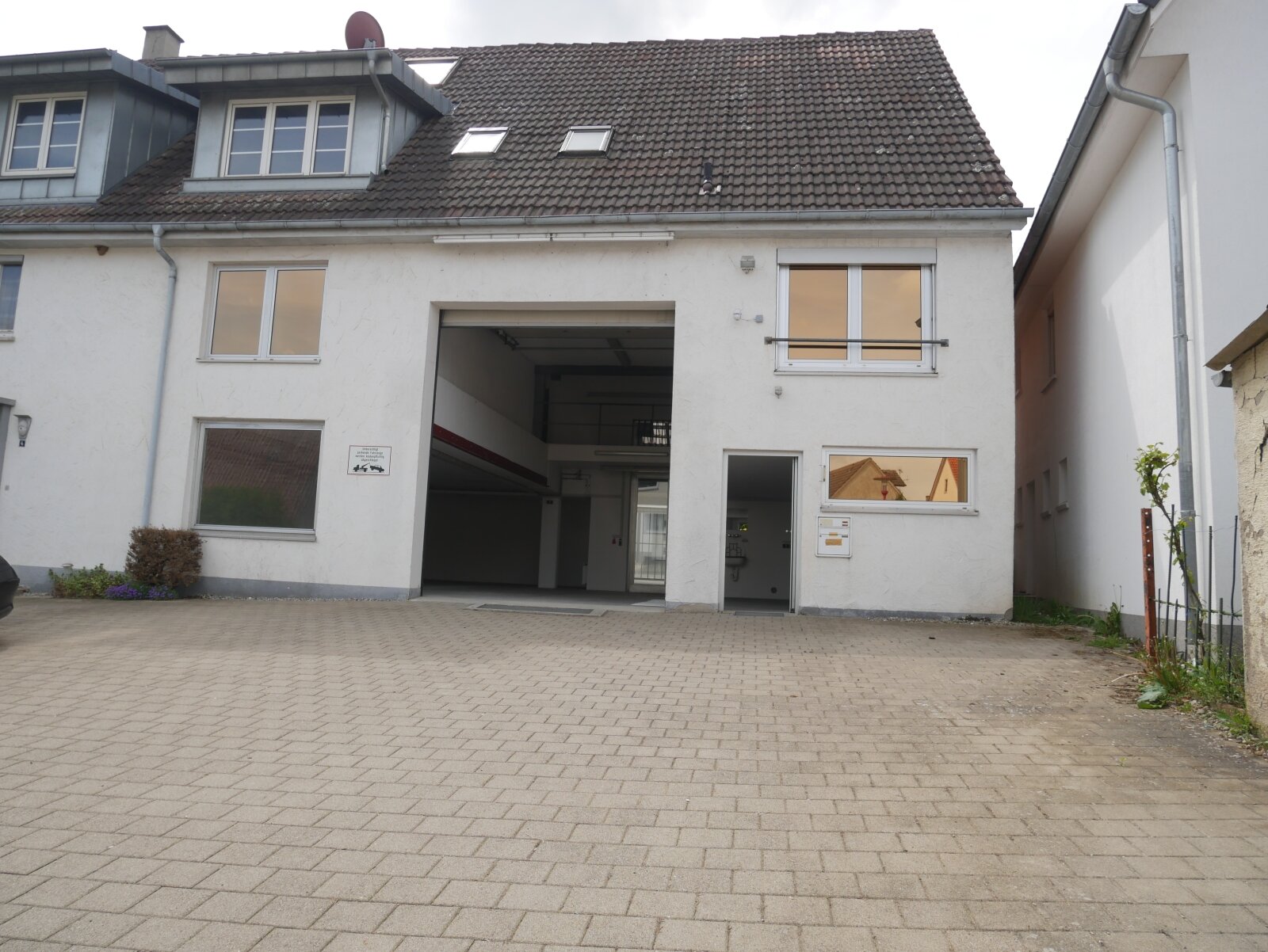 Mittelbiberach: Werkstatt mit Büroräumen in Mittelbiberach  Mittelbiberach: Werkstatt mit Büroräumen in Mittelbiberach