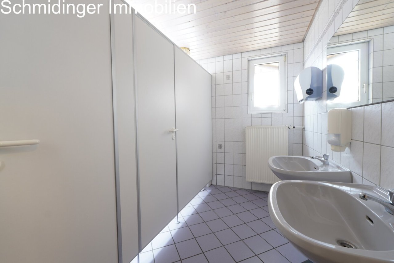 WC WC